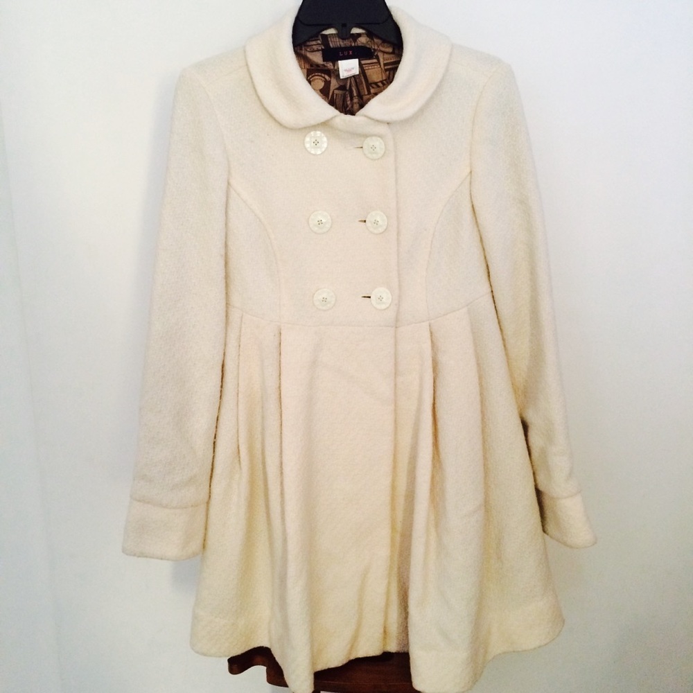 Quilted Vintage Style Coat w/ Art Deco lining